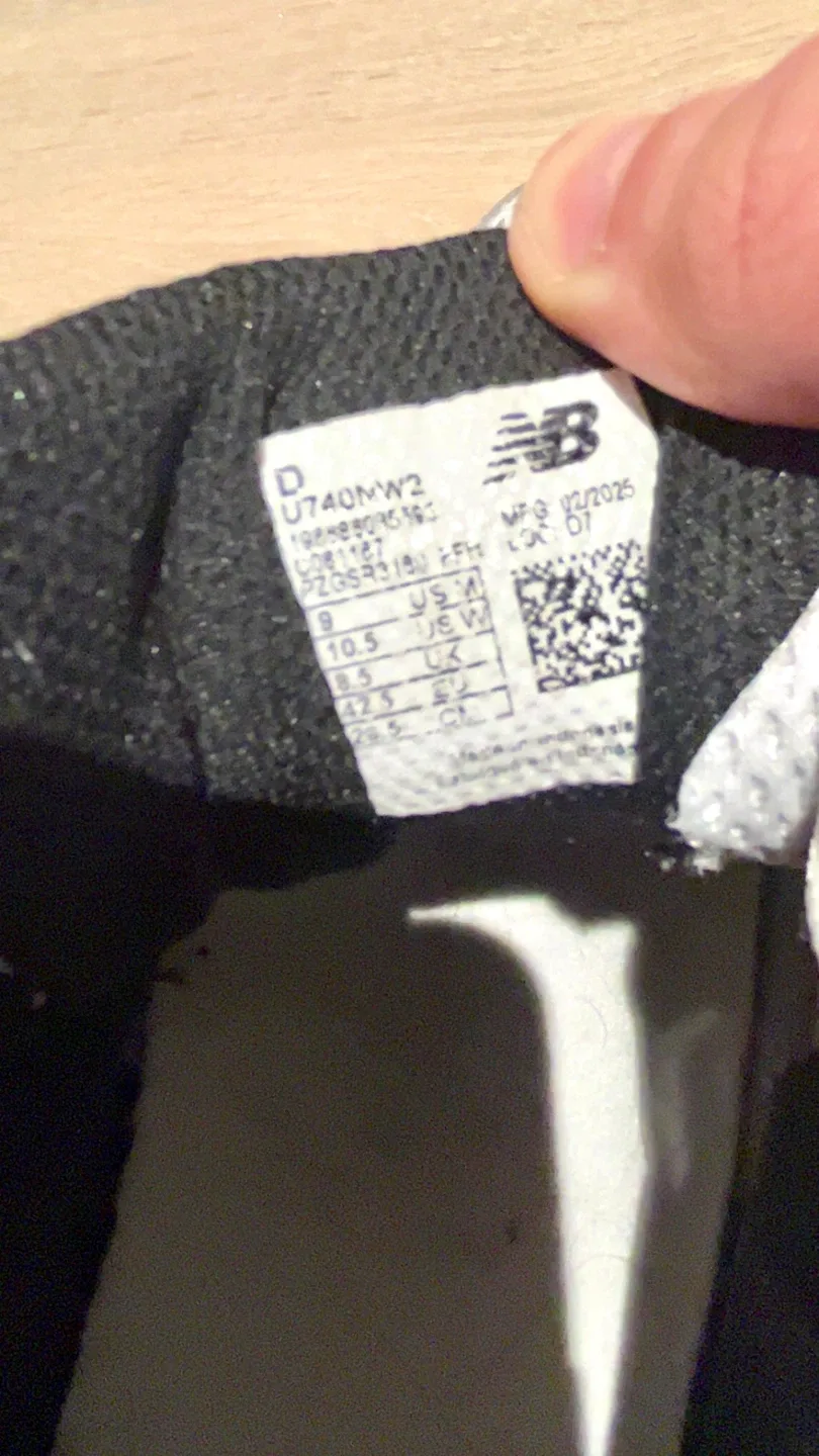 New Balance U740MW2 White/Silver Shoes US 9 image indicator(4)