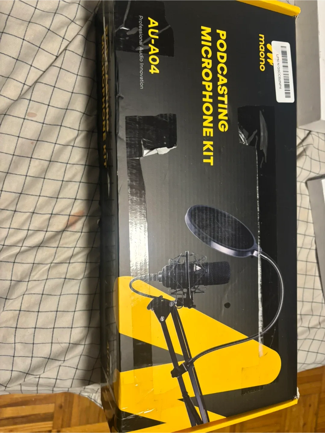 Maono AU-A04 Podcasting Microphone Kit - New