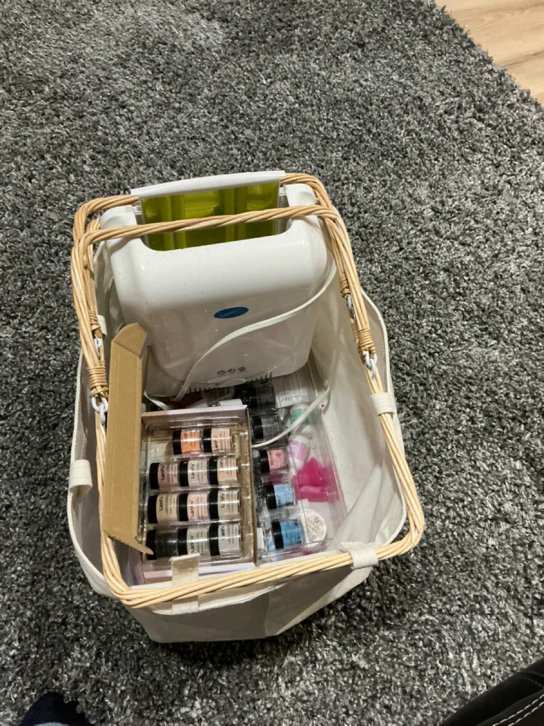 Acrylic nail lot with light and powders