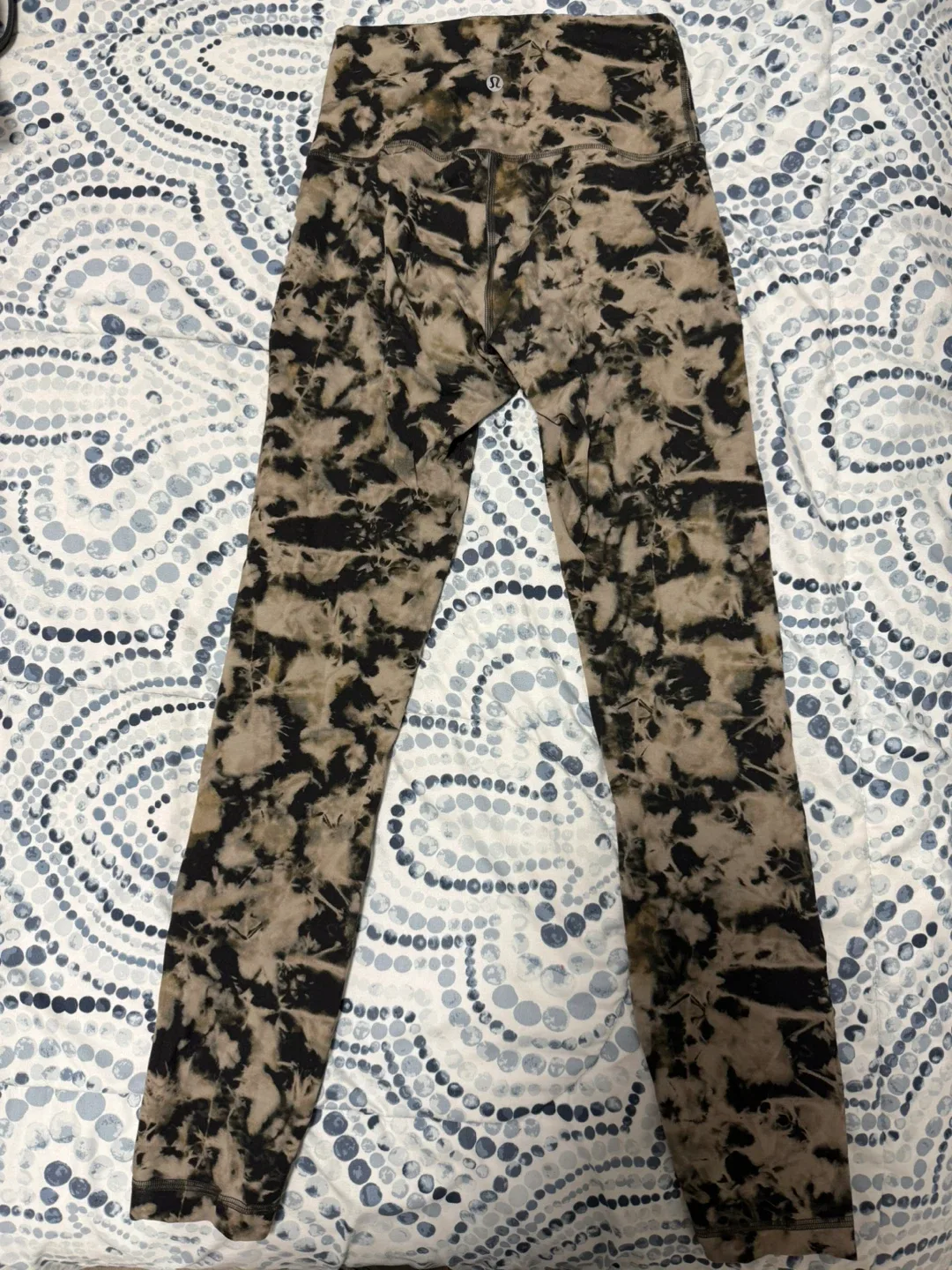 Lululemon Align Leggings, Size 4 image indicator(2)