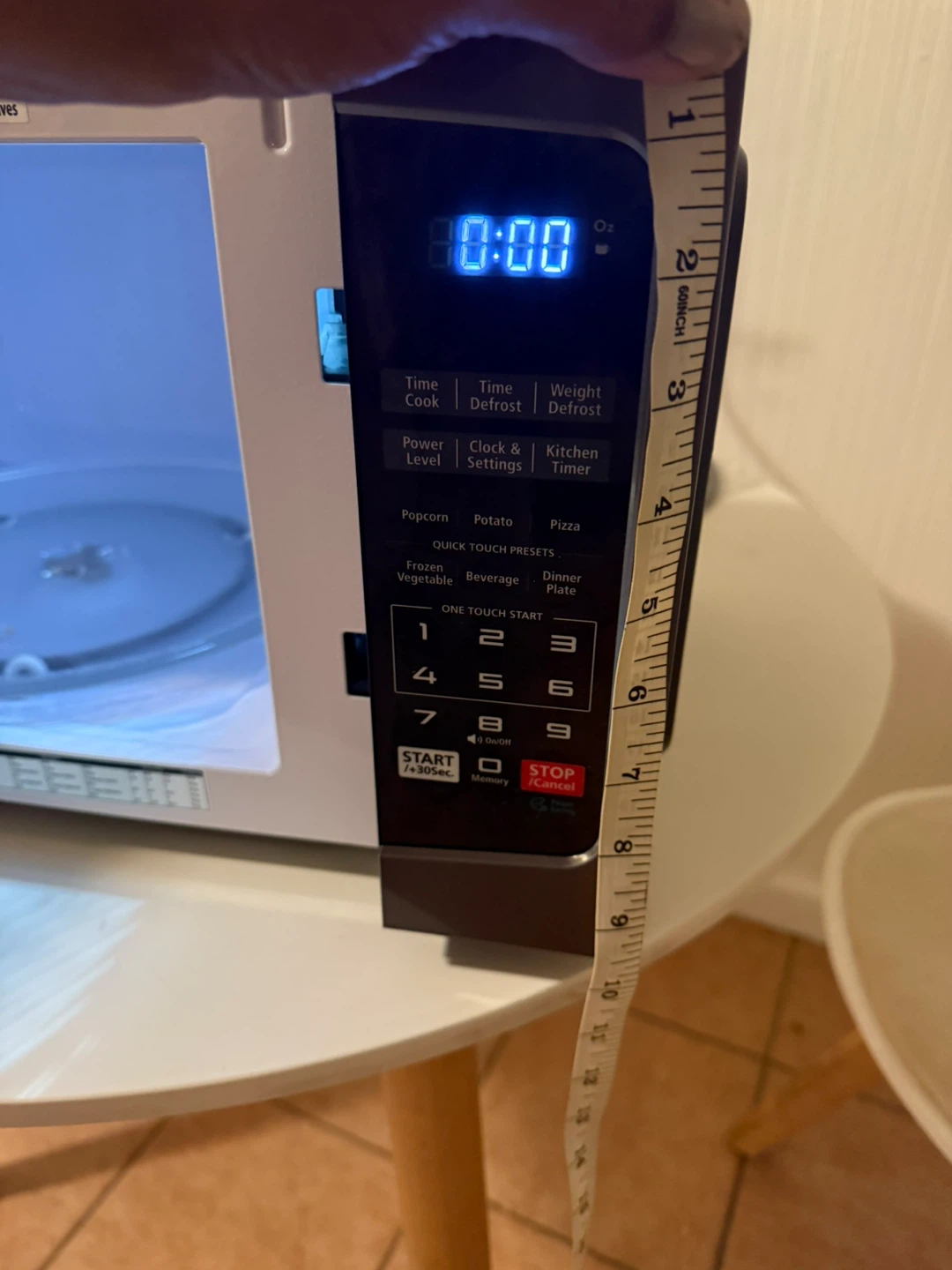 Toshiba Microwave - photo 2