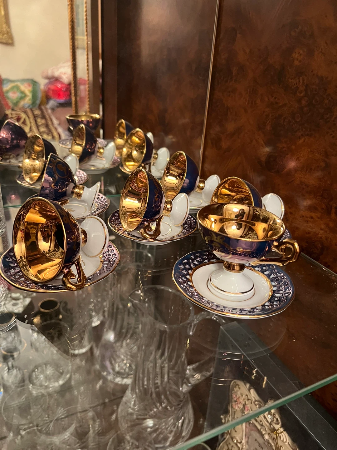 Fine Porcelain Tea Cup and Saucer Set of 6 - photo 3