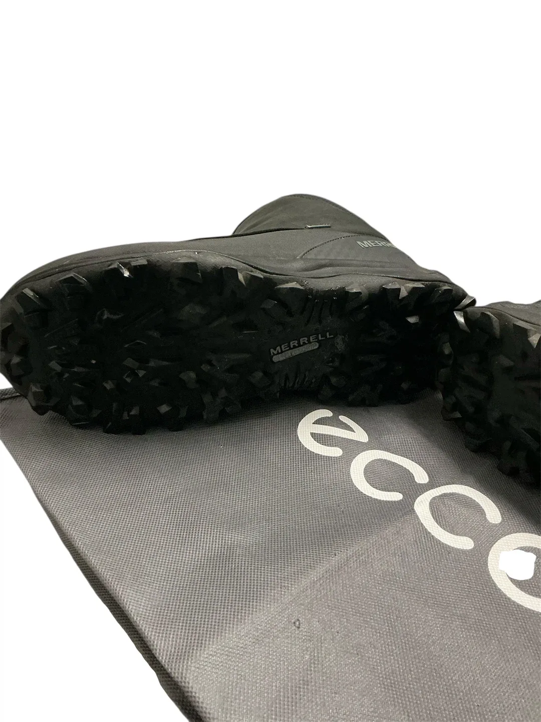 Merrell Thermo Kiruna mid zip Waterproof Black Winter Boots image indicator(4)