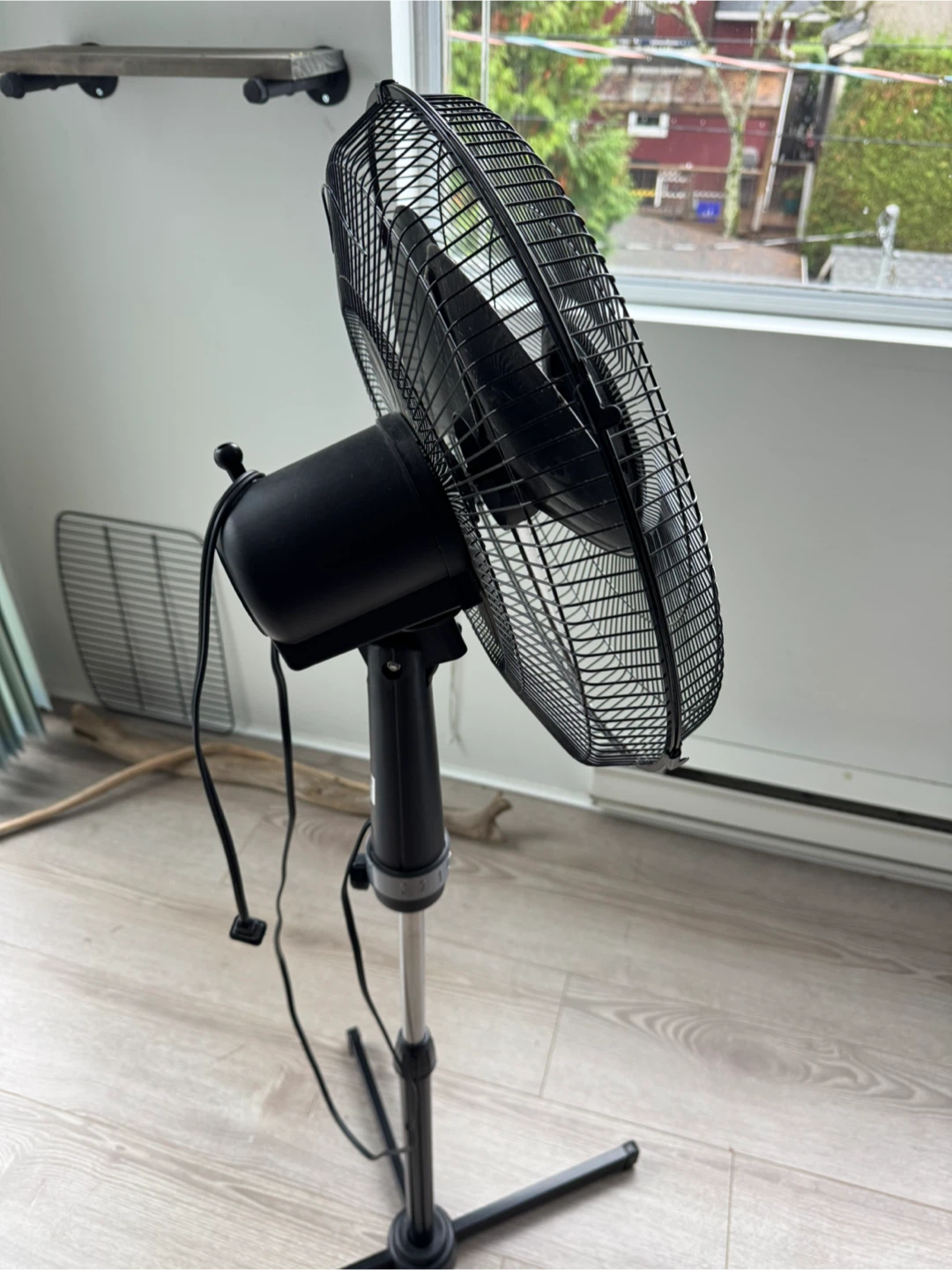Black Stand Fan - photo 2