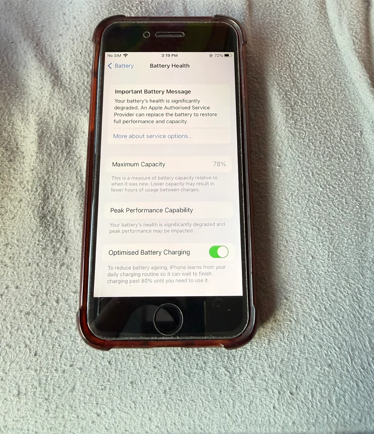 iPhone 7 128gb - Battery Health 78% image indicator(3)