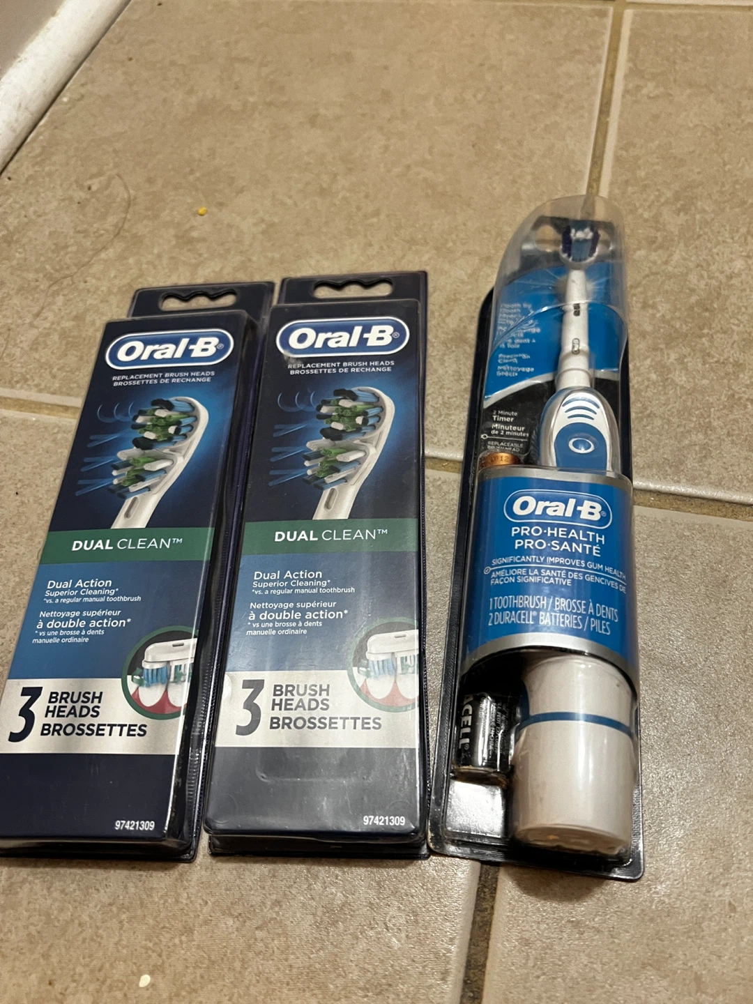 Oral-B Dual Clean Brush Heads + Pro-Health Toothbrush