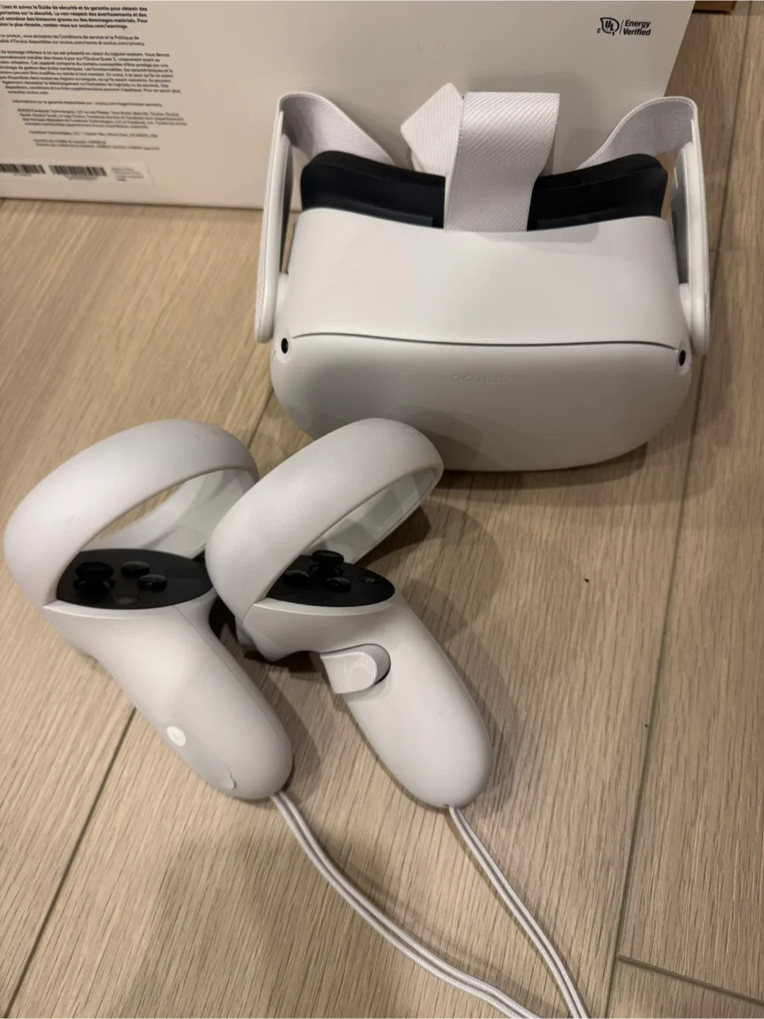 Meta Oculus Quest 2 - VR Headset image indicator(9)