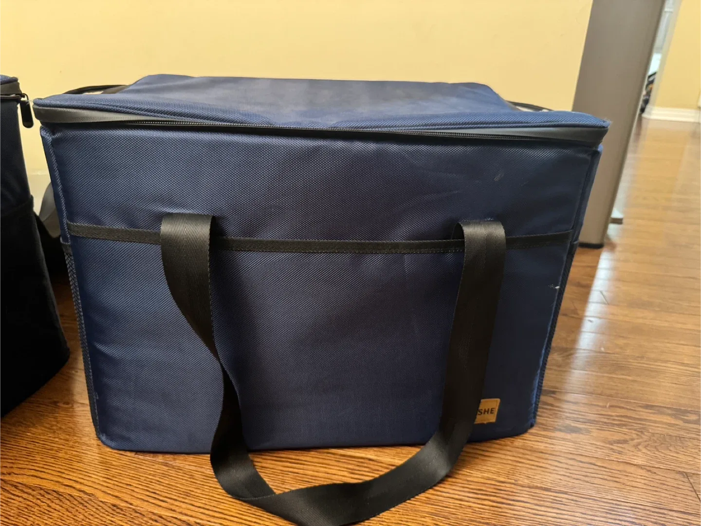 New Large Cooler Bag, delivery bag, keep hot/cold