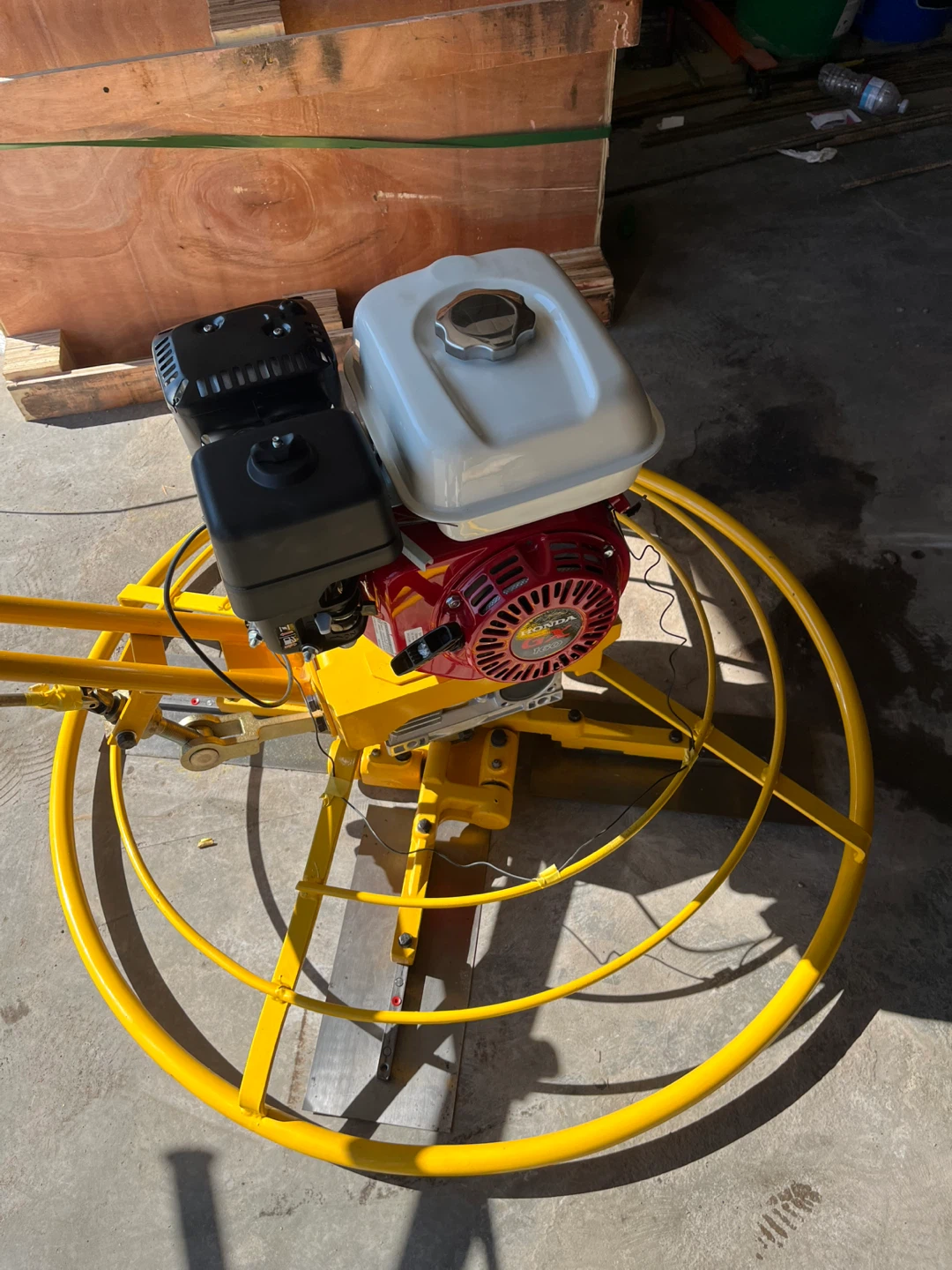 Honda GX160 Power Trowel - Concrete Finishing Tool - photo 5
