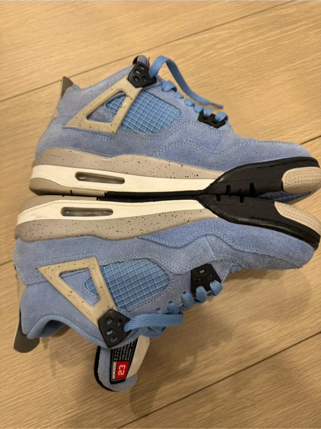Jordan 4 UNC (University Blues) image indicator(5)