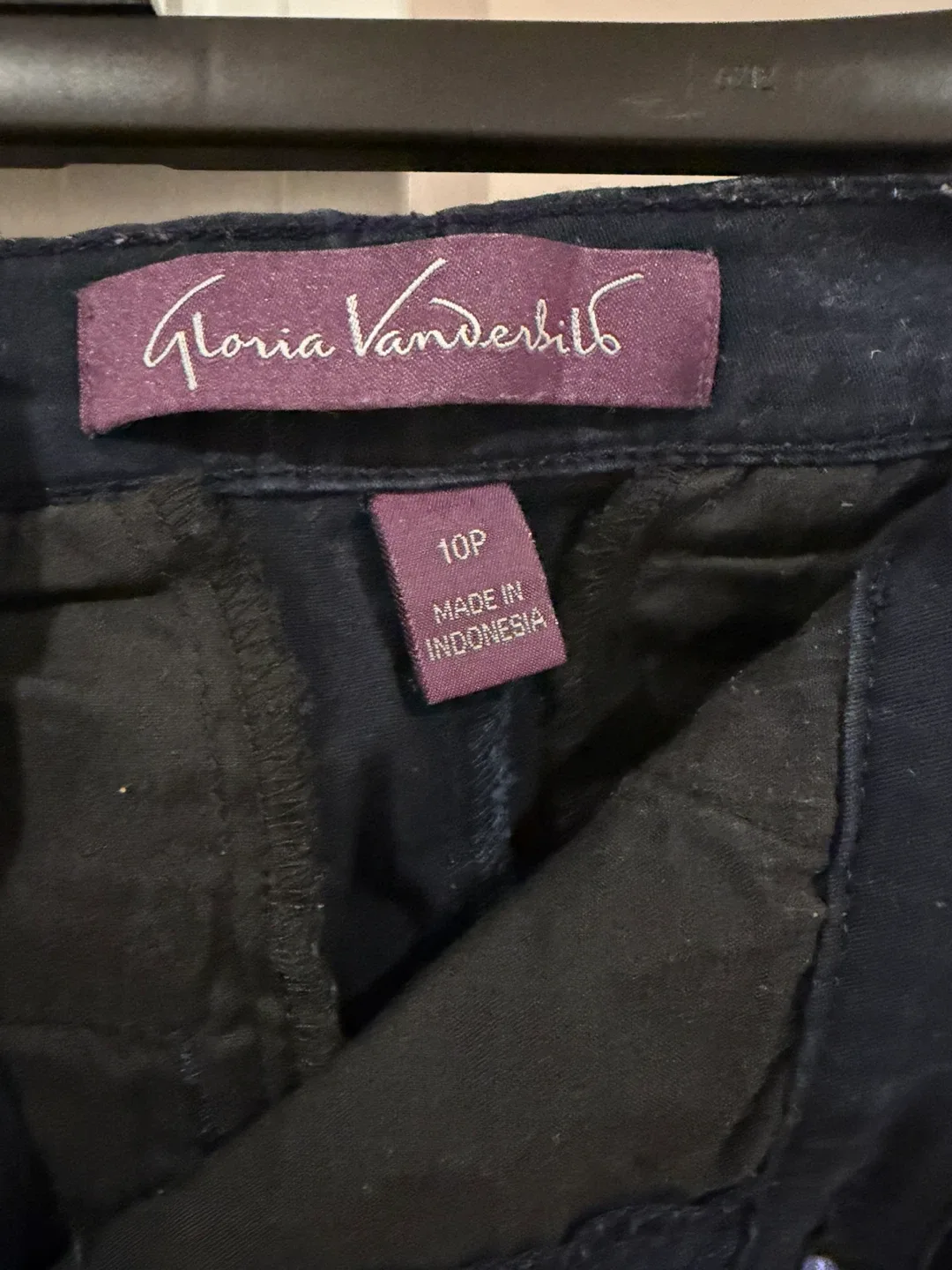 Gloria Vanderbilt Pants - Size 10P image indicator(3)
