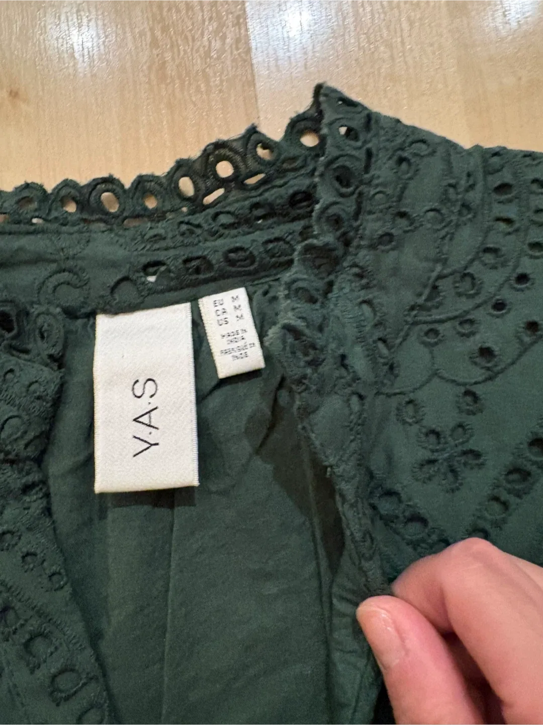 YAS Green Eyelet Blouse - Size M image indicator(2)