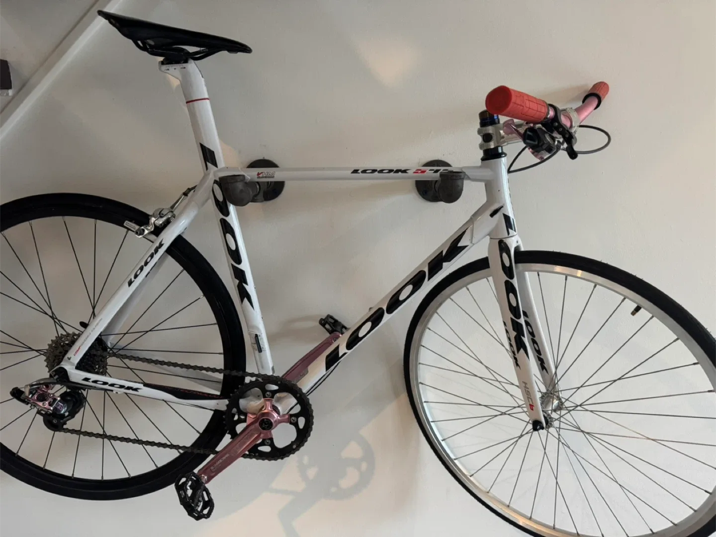 LOOK 595 Road Bike - White & Pink Accents