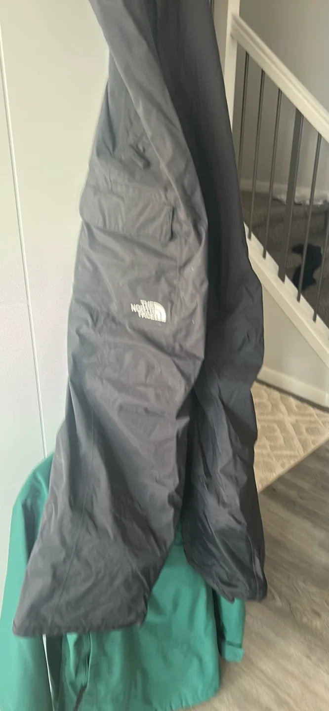 The North Face Pullover Jacket - Size L image indicator(2)