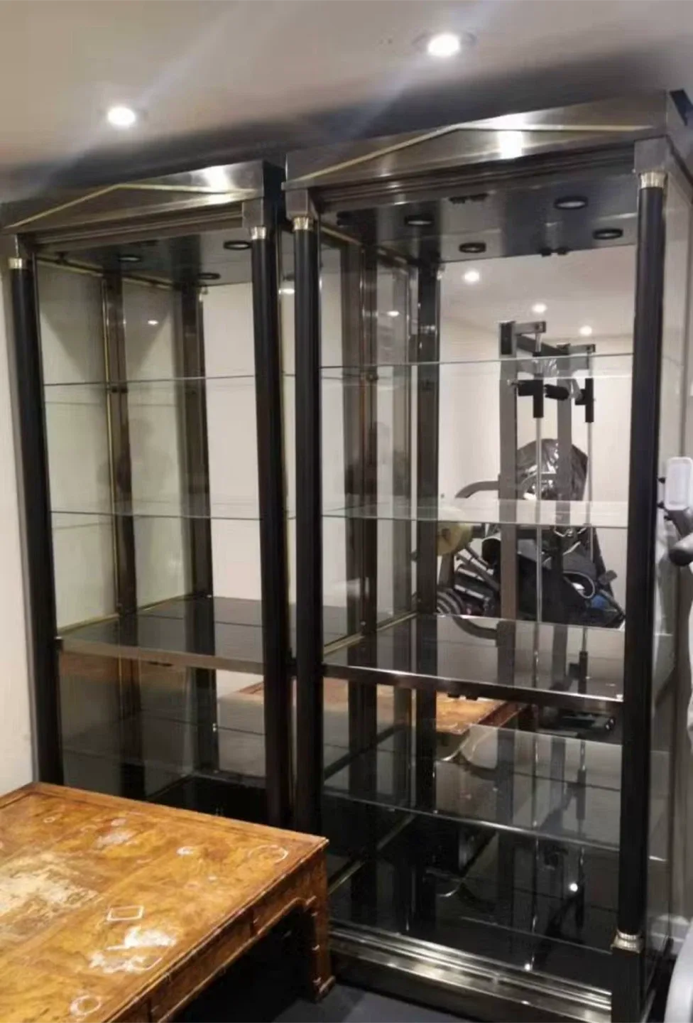 3 Display Cabinet with Glass Shelves image indicator(2)