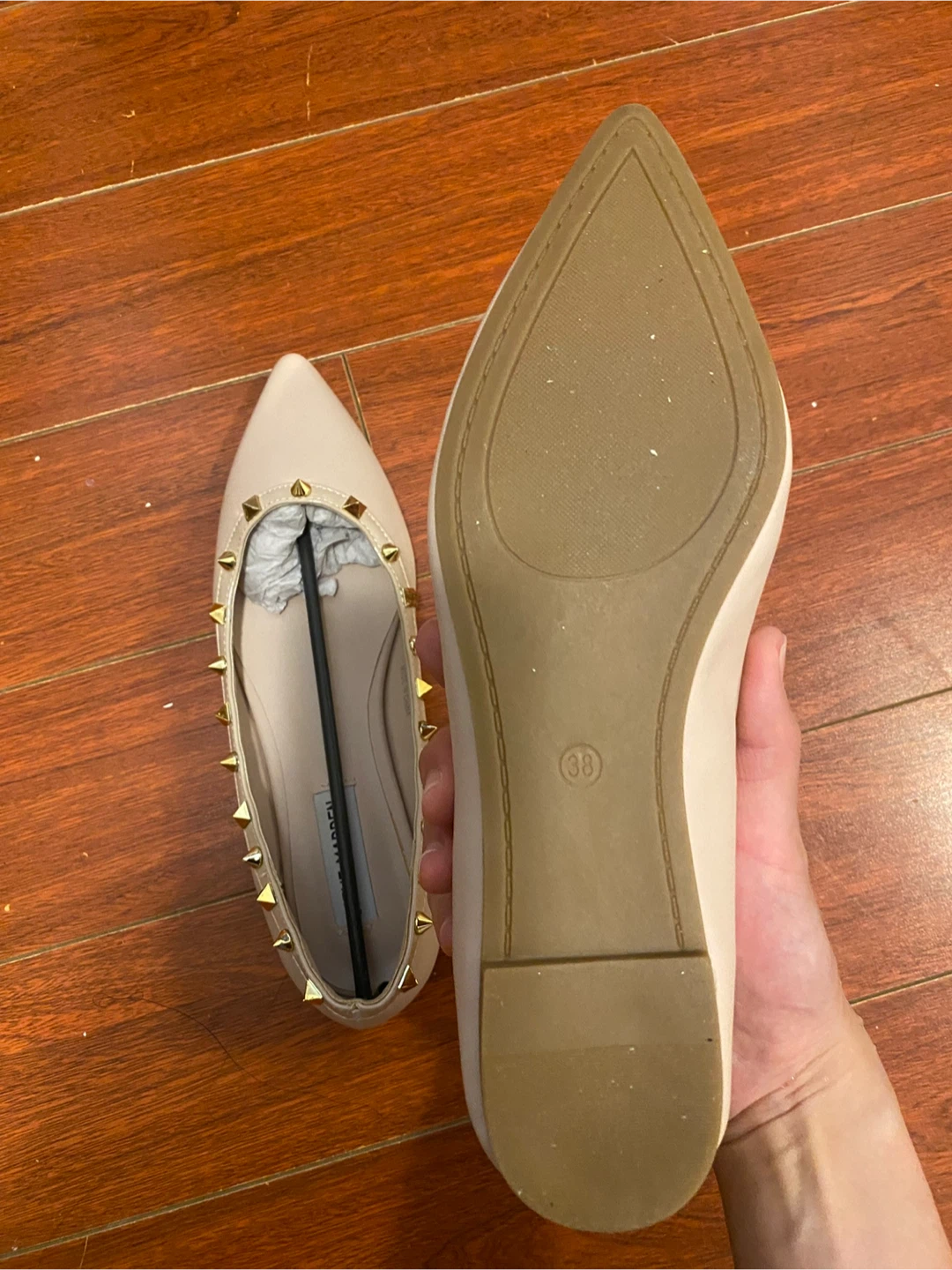 Brand New in-box- Steve Madden Studded Pointed Flats - Size 8 - photo 4