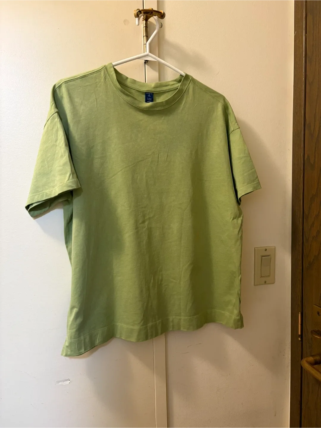 🧡Old Navy Vintage Tee - Size M