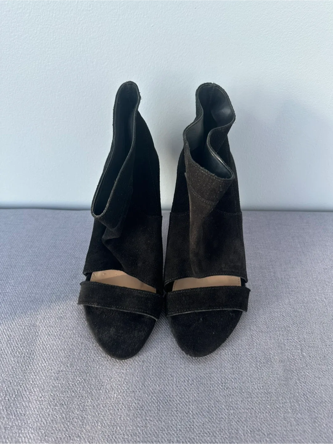 Bershka Black Suede Heels - Size 37 image indicator(2)