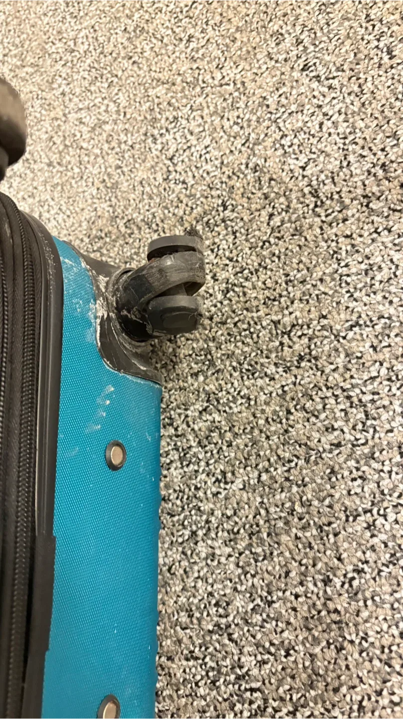 Travelers Club Teal Carry-On Suitcase image indicator(7)