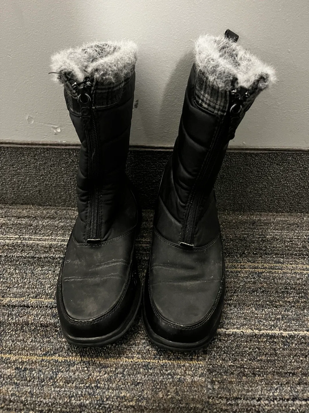 Totes Black Winter Boots Size 7