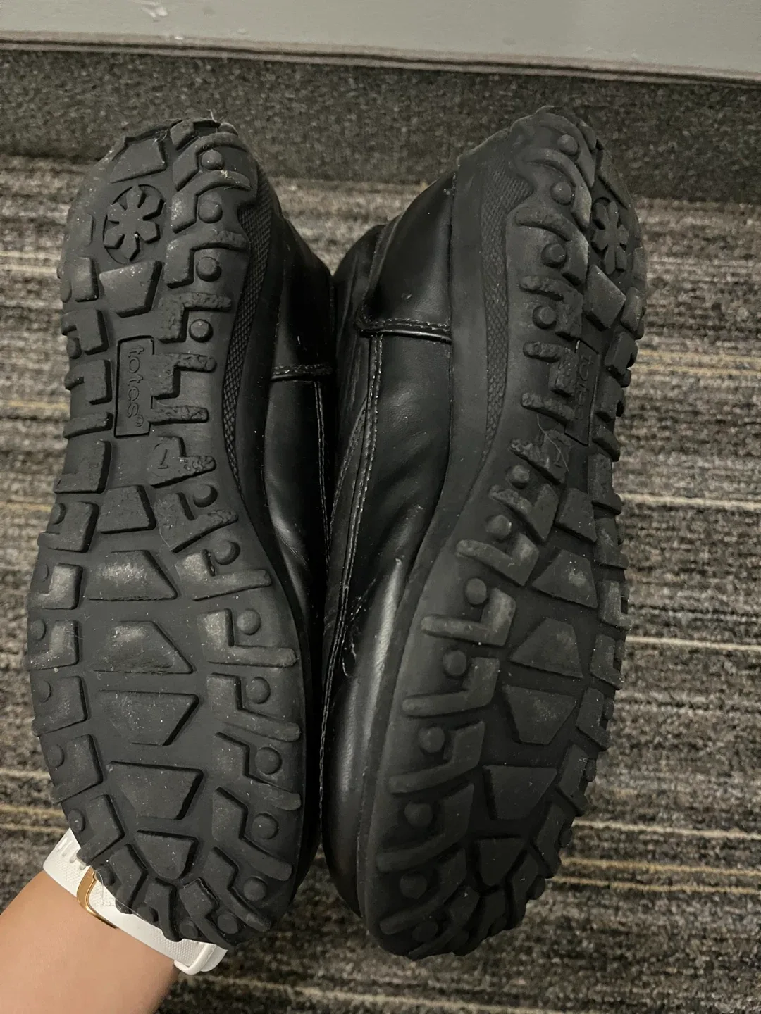 Totes Black Winter Boots Size 7 image indicator(5)