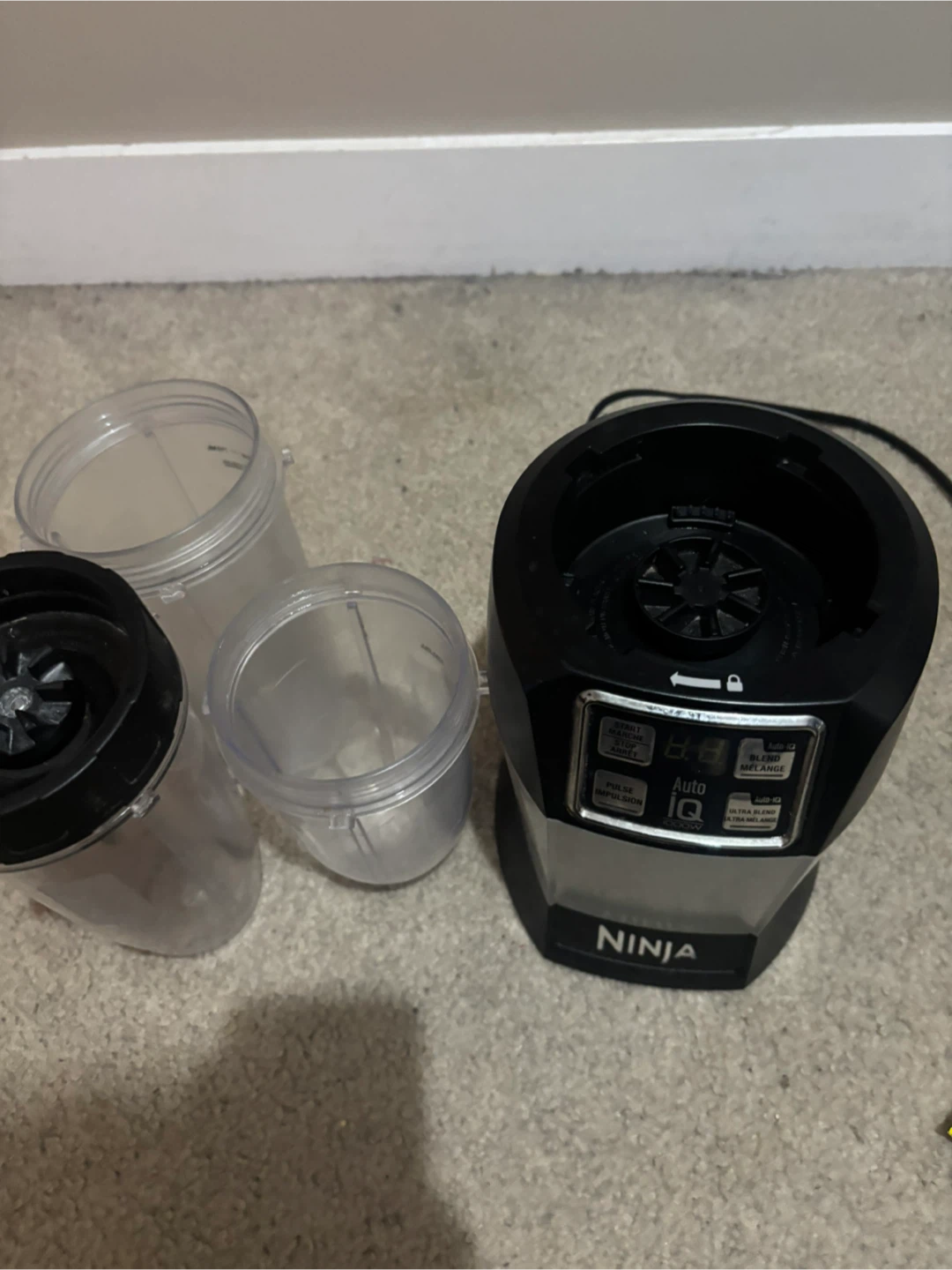 Ninja Auto-iQ 1000W Blender - photo 4