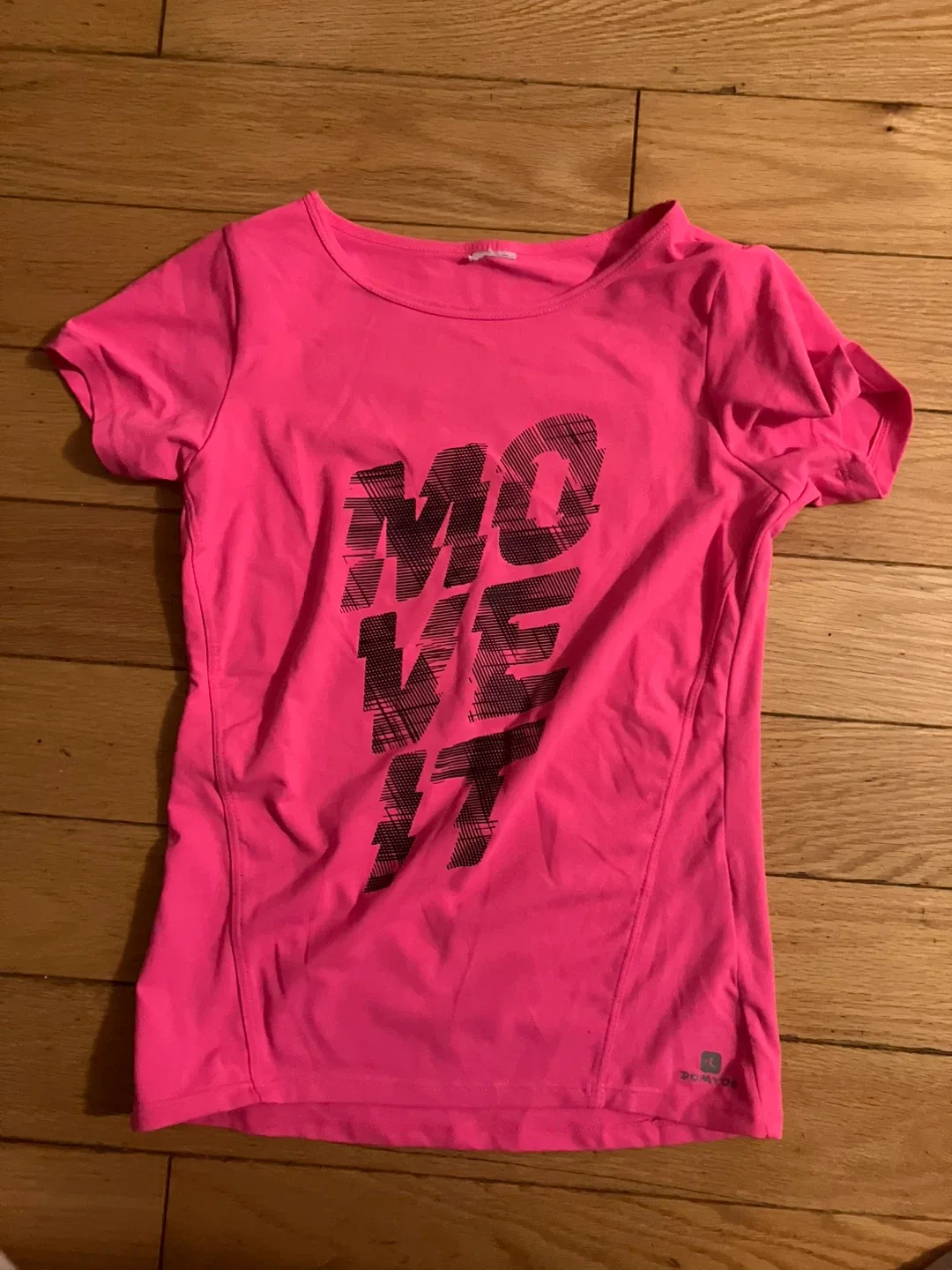 9 Assorted T-Shirts - Sizes 5/6 image indicator(2)