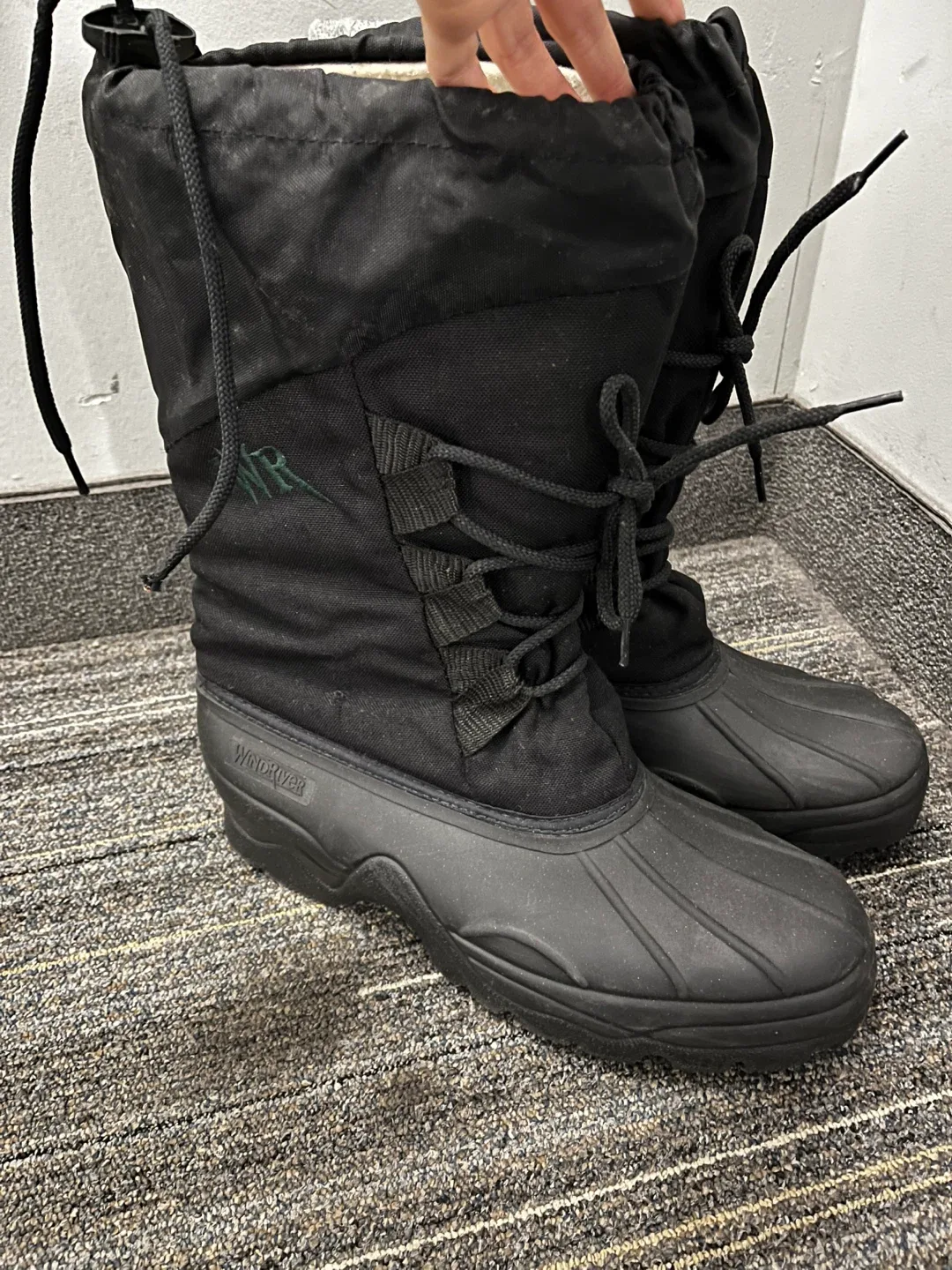 WindRiver Winter Boots - Size 12 image indicator(5)