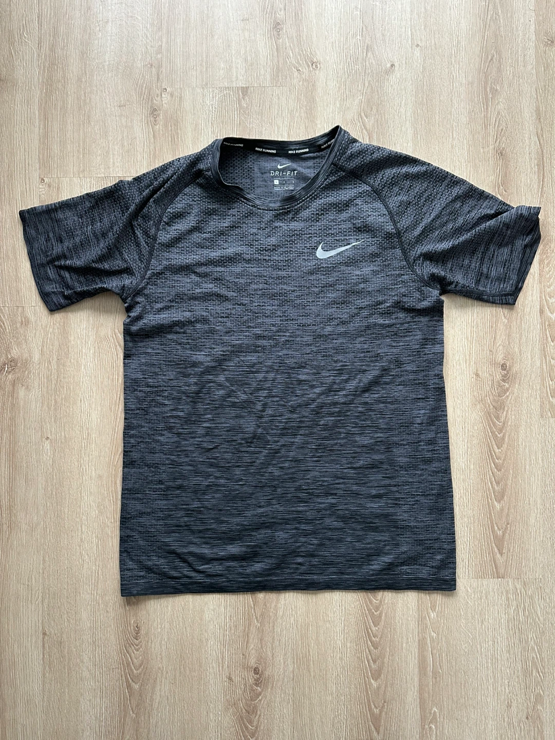 Men’s Nike Dri Fit Shirt L