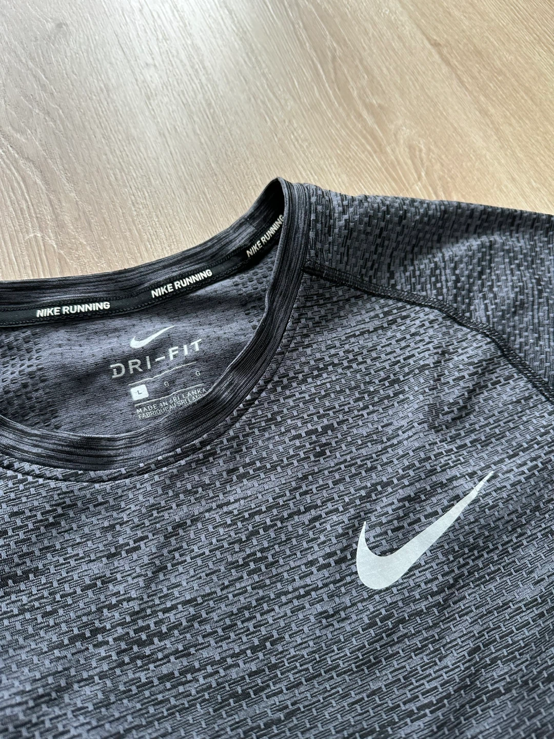 Men’s Nike Dri Fit Shirt L - photo 3