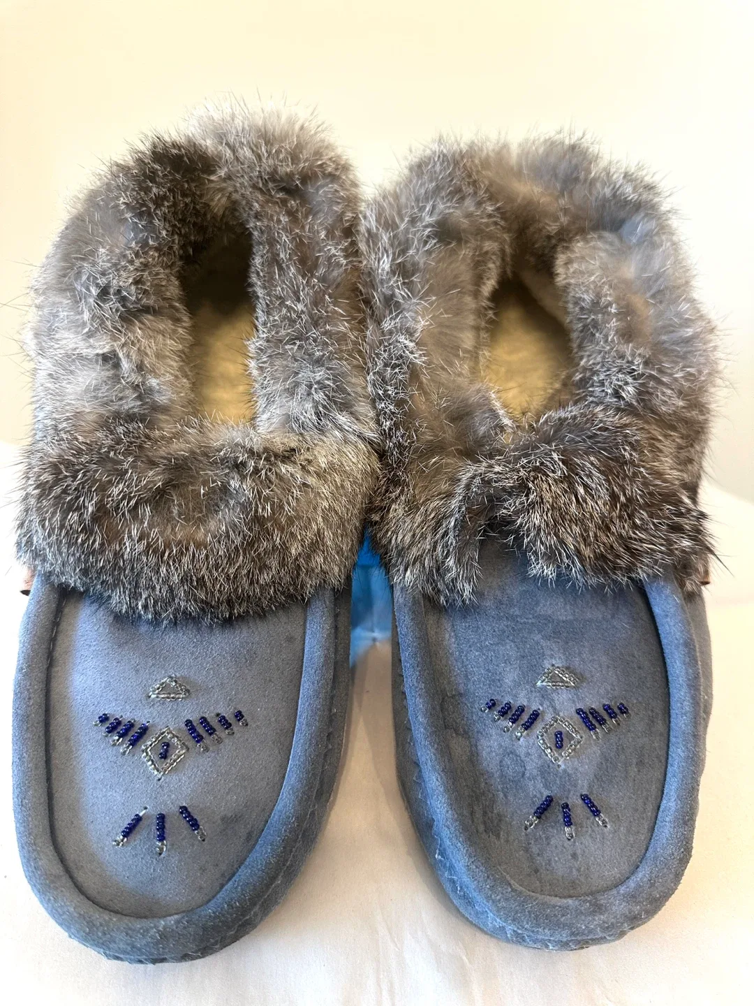 Moccasins with Fur Trim-Woman Size 8.5 image indicator(2)
