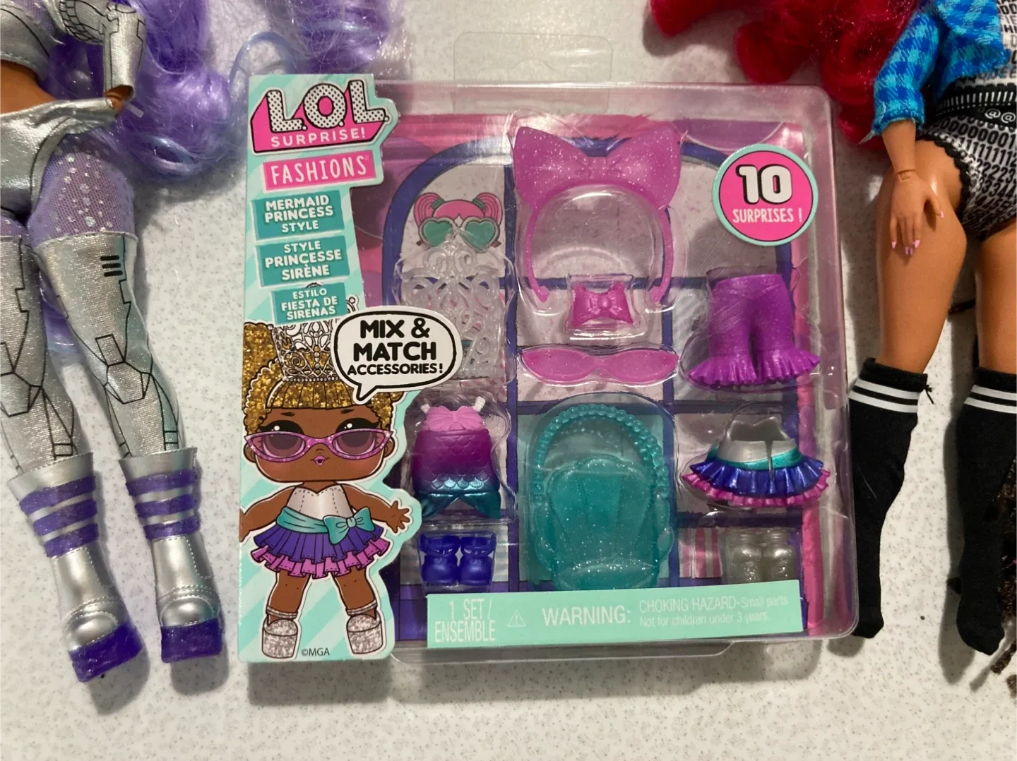 LOL Surprise OMG Dolls Lot image indicator(3)