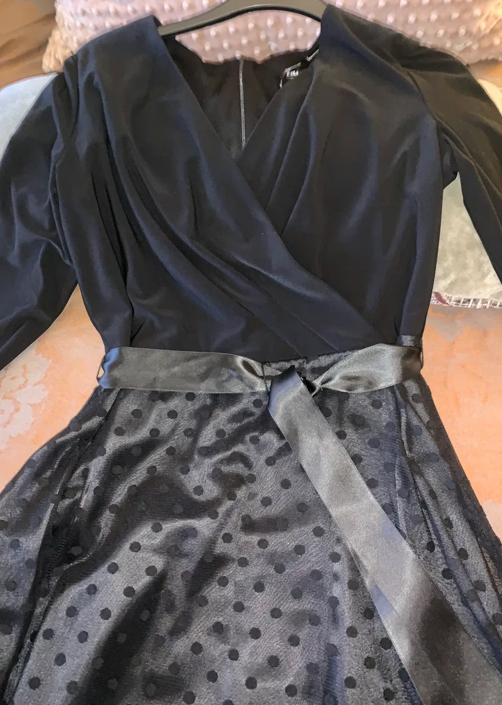 Frank Lyman Montreal Black Dress - Size 8 image indicator(3)