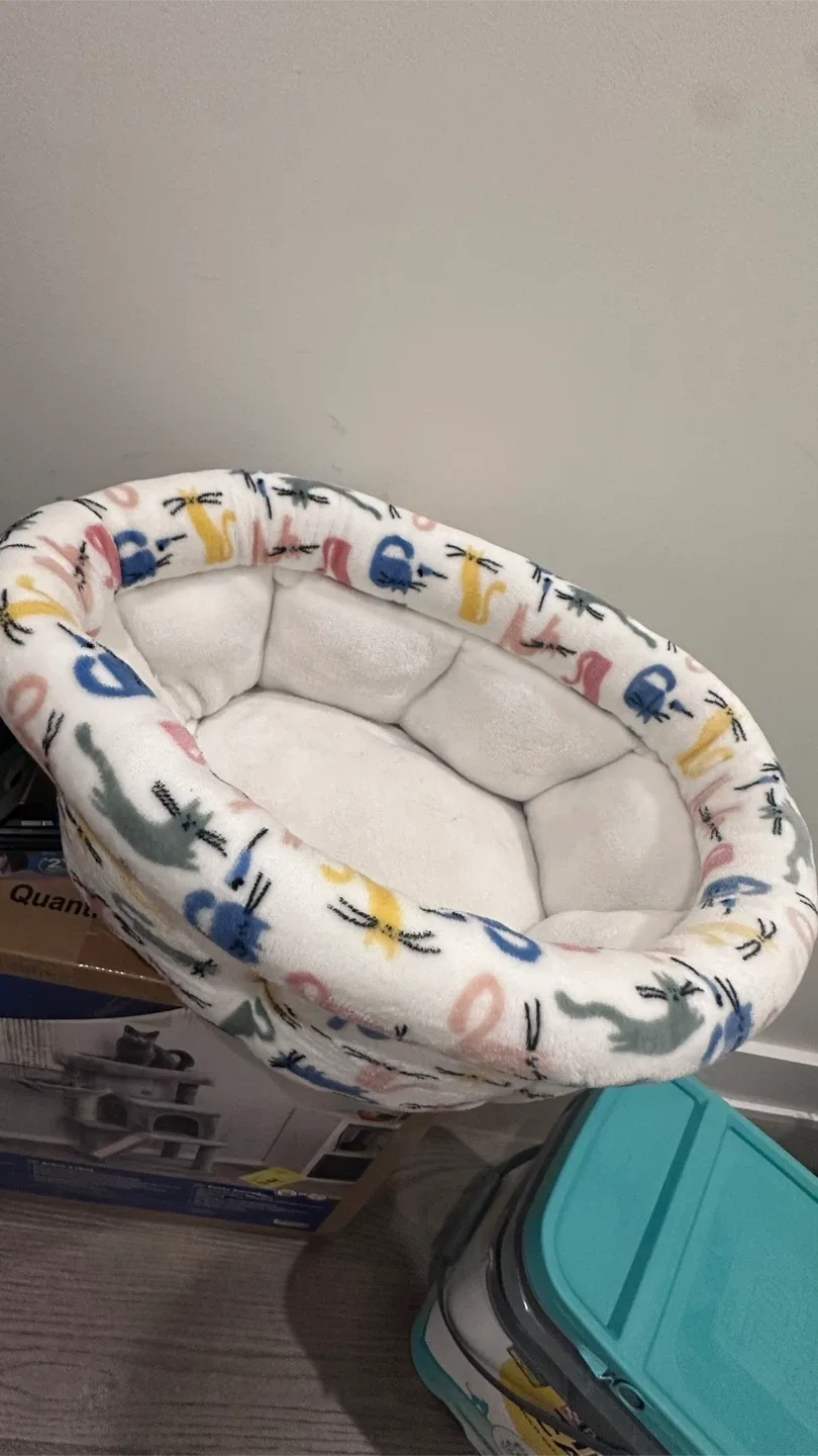 NEW Cat Tree Tidy Cats Litter Litter Genie Refills Used Cat Bed image indicator(5)