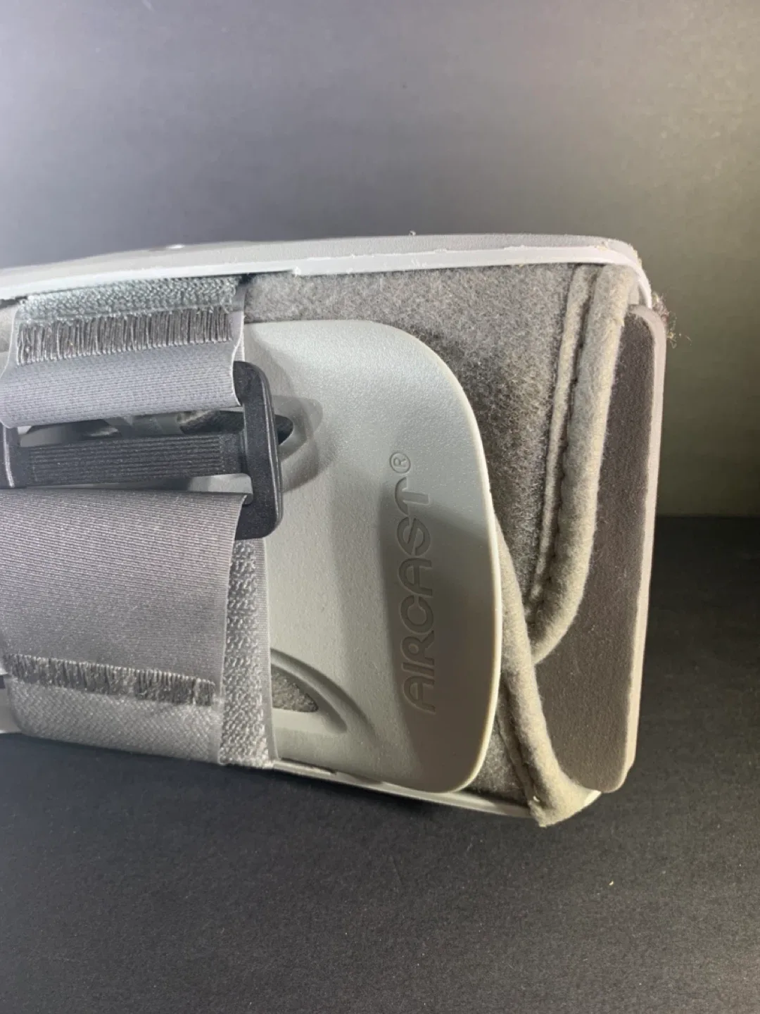 Aircast Walker Boot - Medium Size image indicator(3)