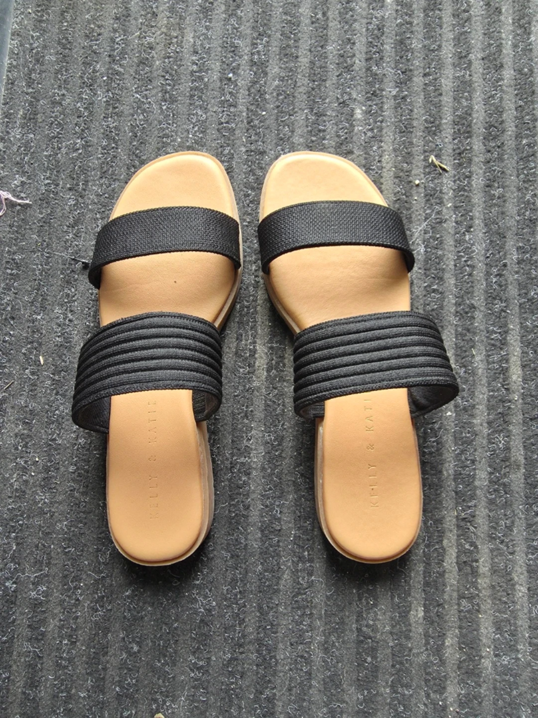 Kelly & Katie Black Sandals - Size 8M - photo 2