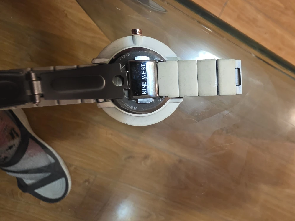 Nine West Cream watch - photo 2