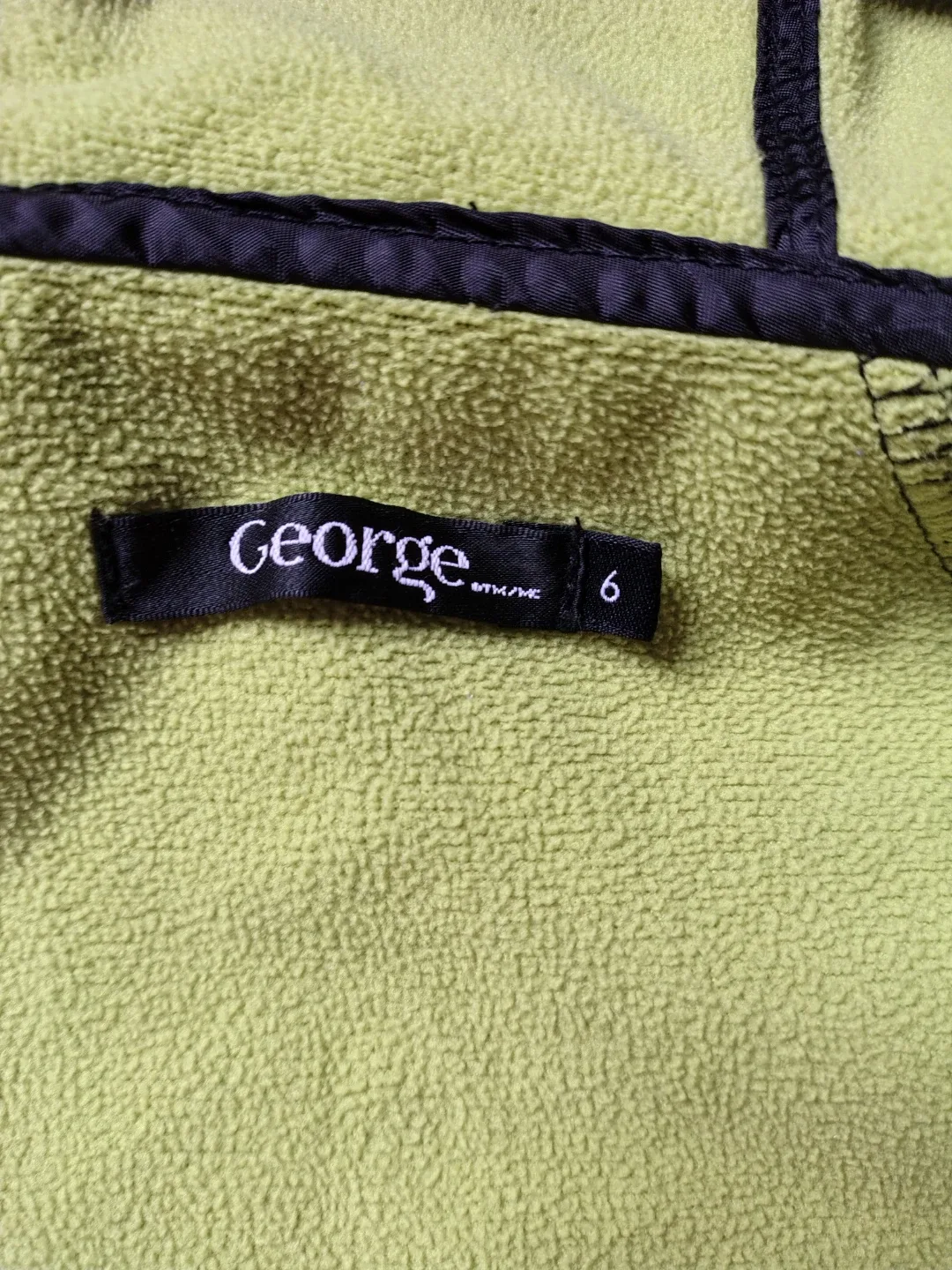 George Size 6 Softshell Jacket image indicator(2)
