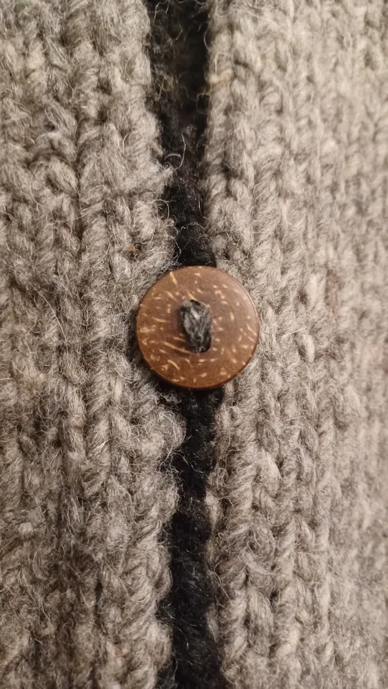 Handmade 100% Wool Cardigan XXL image indicator(2)