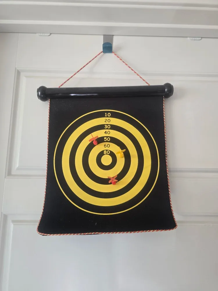 Roll Up Magnetic Dartboard with 3 Darts - Safe & Fun!