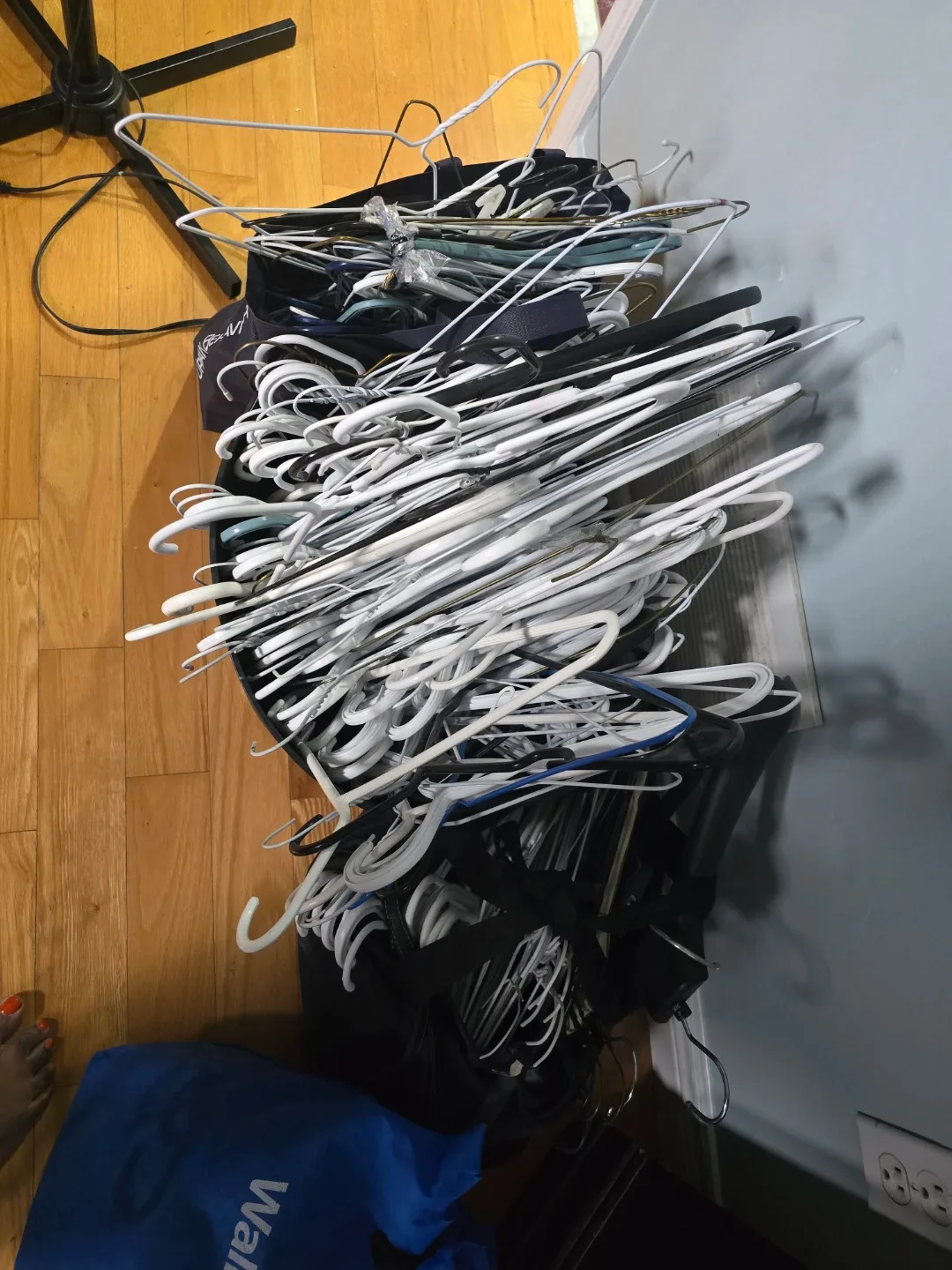 Clothes Hangers - Mixed Lot image indicator(2)