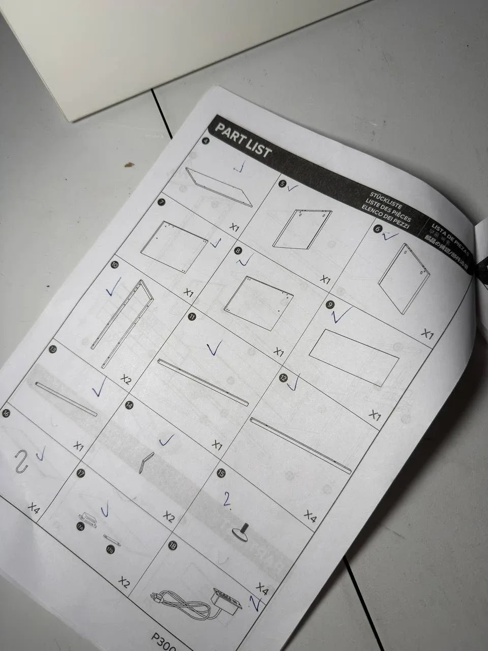 Bestier 20-29 Gallon Aquarium Stand with Power Outlets image indicator(3)