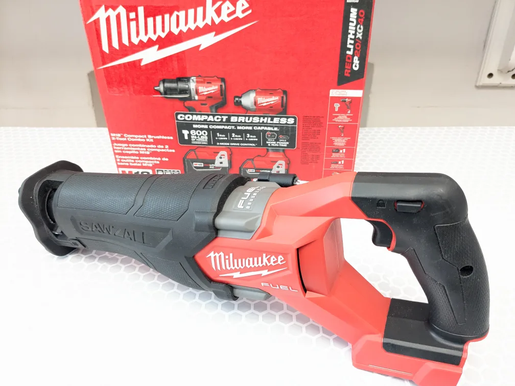 M18 Milwaukee Combo Kit + FUEL Reciprocating Saw image indicator(4)