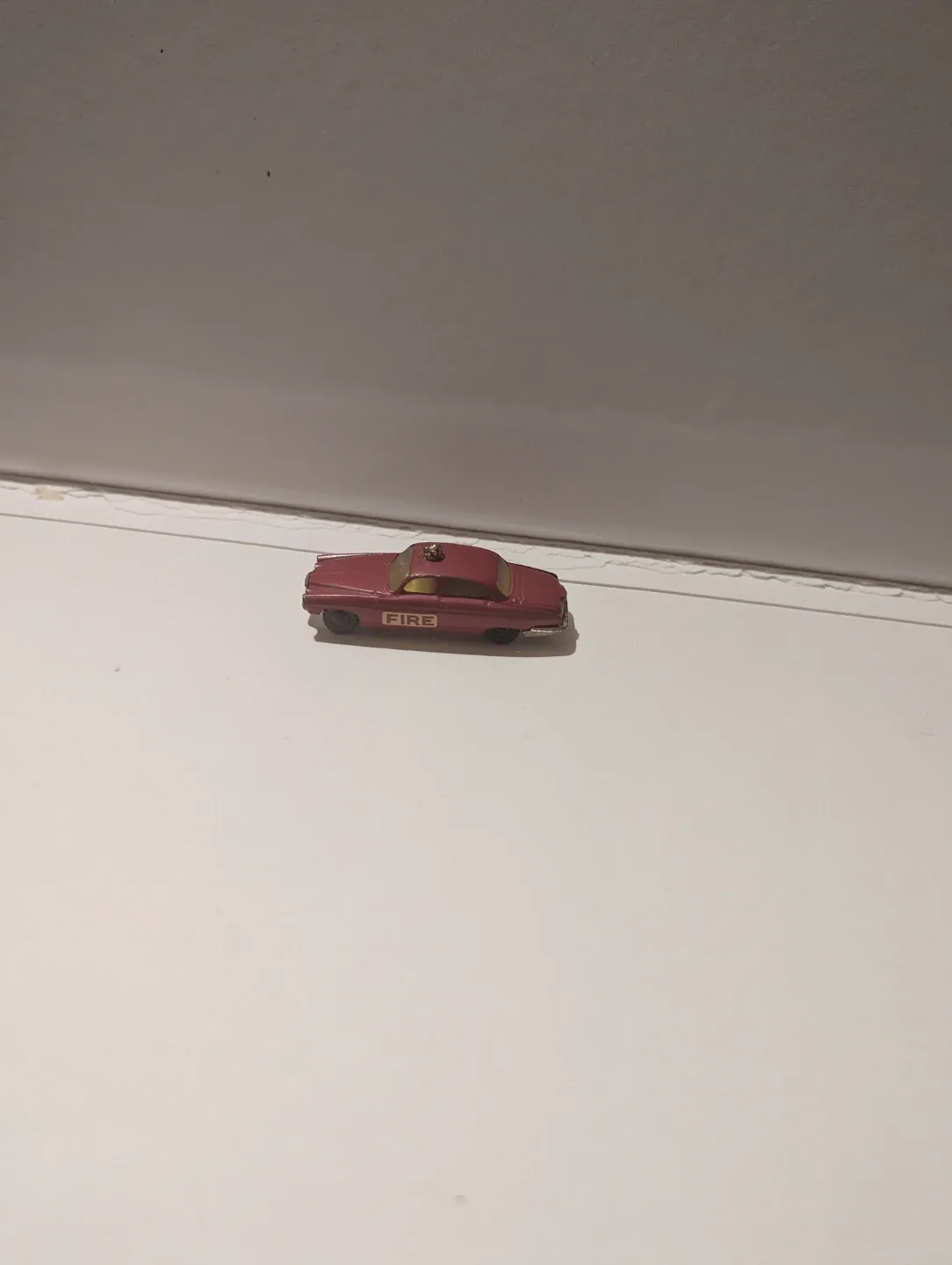 Vintage Husky Jaguar MK 10 Fire Car image indicator(2)