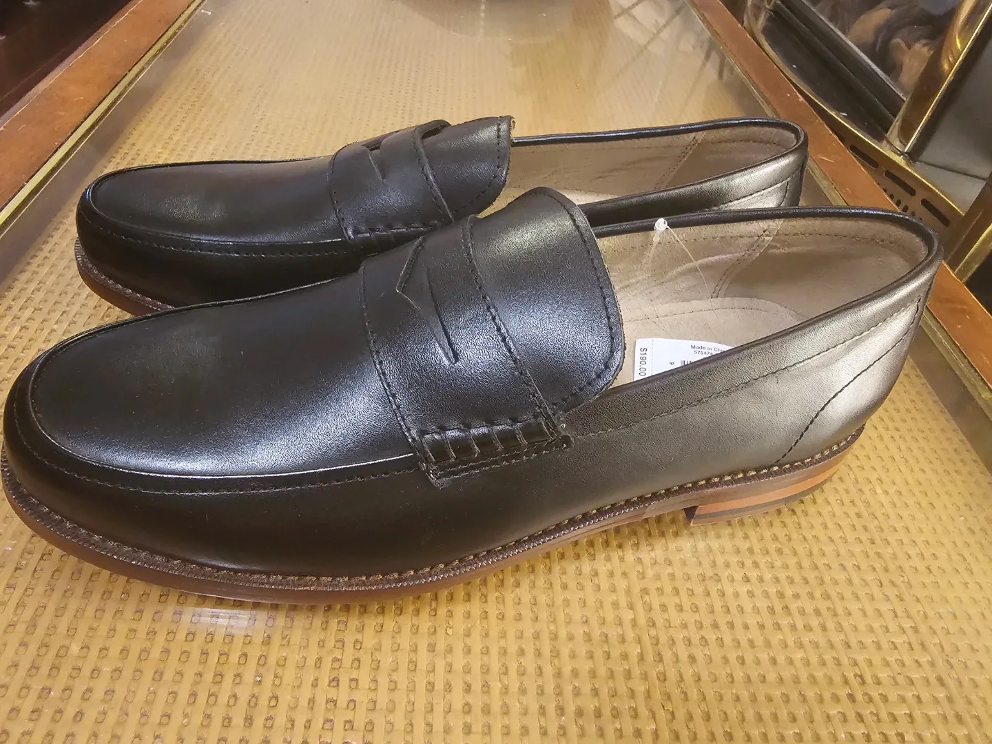 Banana Republic Black Leather Loafers - Size 6