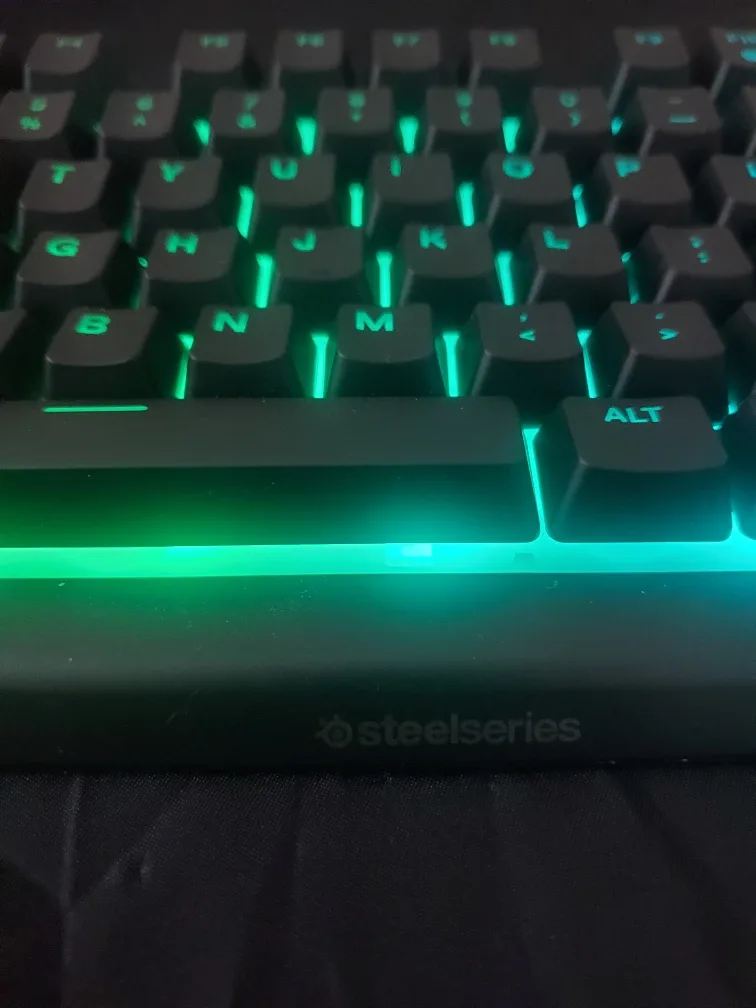 SteelSeries Apex 3 TKL Gaming Keyboard image indicator(2)