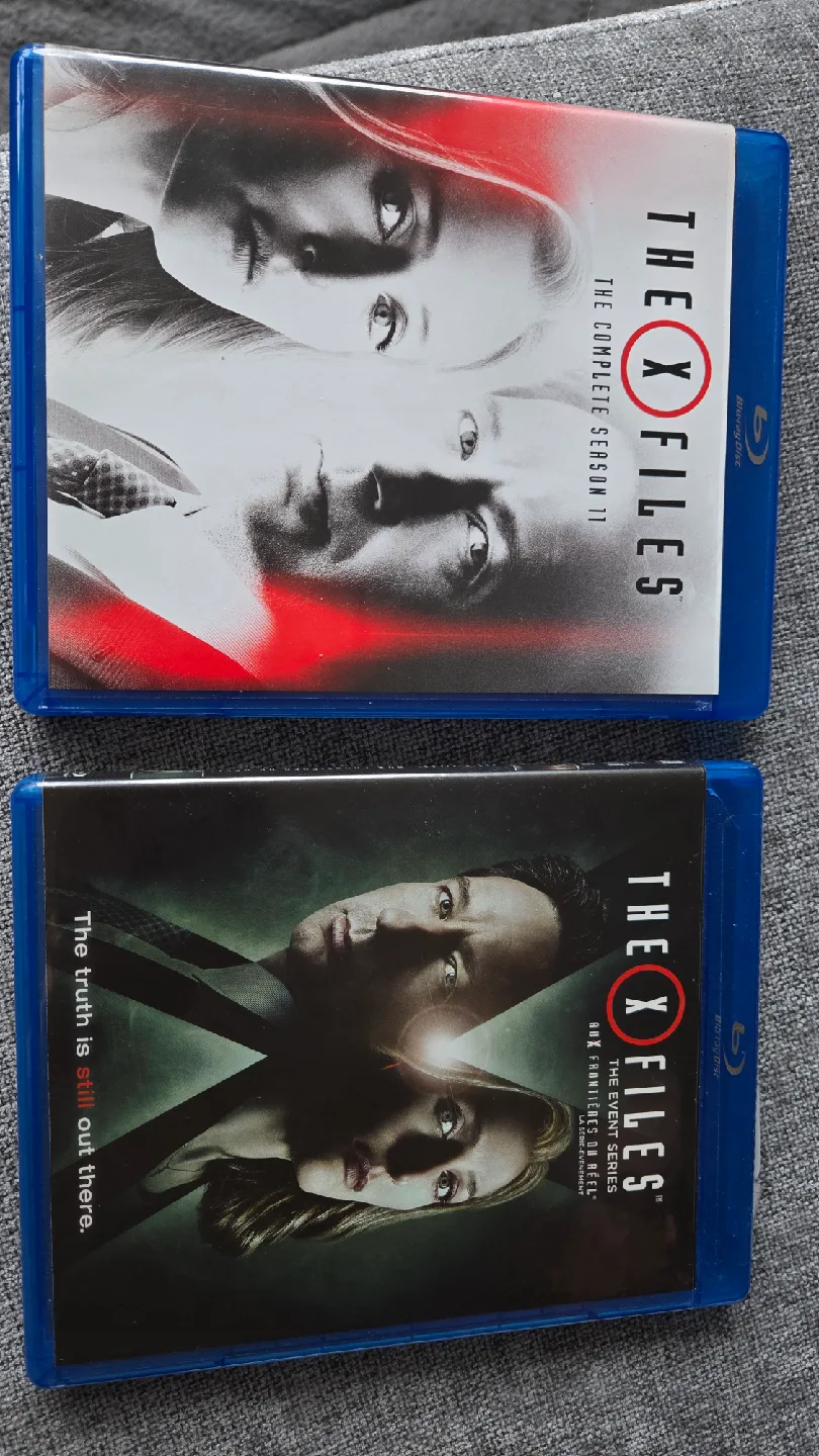 The X-Files: The Collector's Set Blu-ray, and more! image indicator(4)