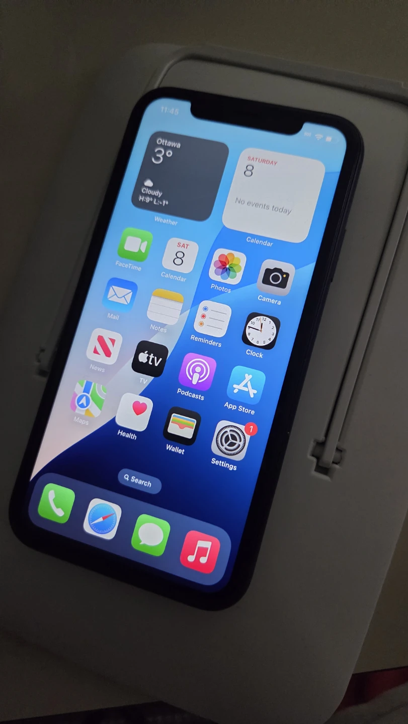 iPhone XR 128GB Black *negotiable*