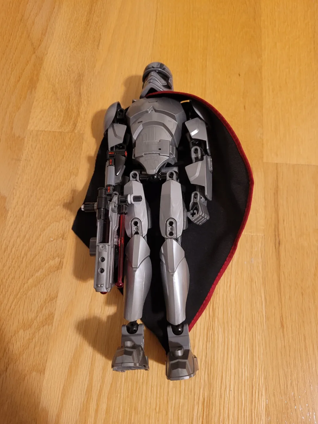 LEGO Star Wars Captain Phasma Buildable Figure 75118 image indicator(2)