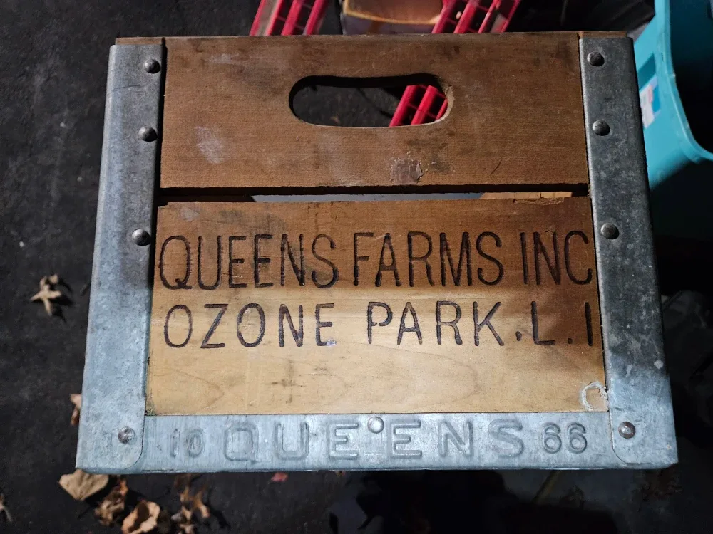 Queens Farms Inc. Wooden Crate - Ozone Park L.I. image indicator(3)